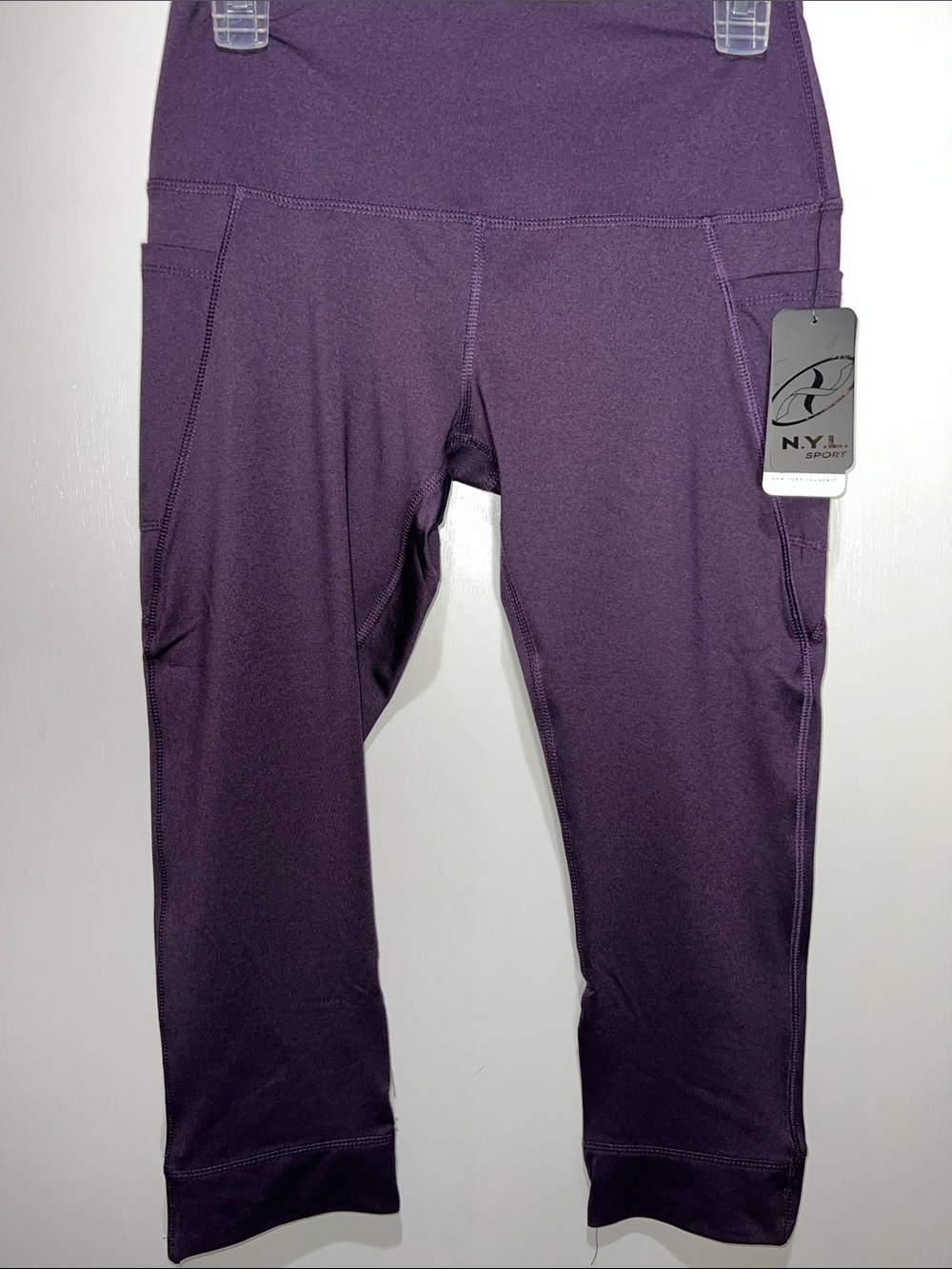 N.Y.L. Sport Plum Athletic Capri Leggings with pockets
